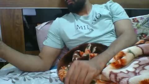 snghardy23 online show from March 6, 12:13 pm