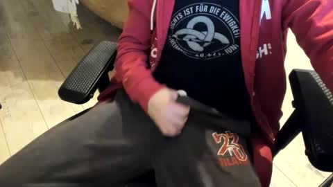 snip1977 online show from January 26, 5:13 pm