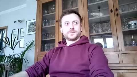 snoecks online show from February 28, 1:10 pm