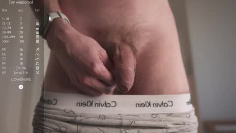 Snapshot of so_cl0se chatting on March 11, 11:23 am Ethan online show from March 11, 11:23 am