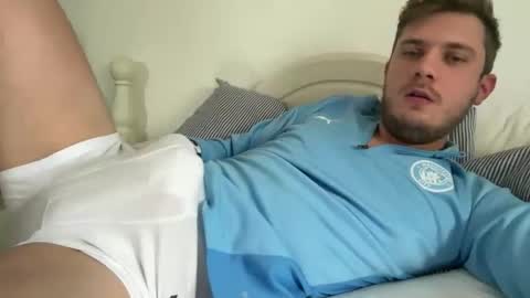 solobrit online show from March 12, 8:11 am