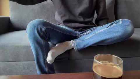 Sondages online show from February 15, 12:11 pm