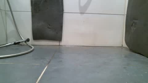 BruceWilly online show from February 14, 4:41 pm