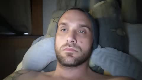 Snapshot of sooexxxhilarating chatting on February 16, 8:32 am sooexxxhilarating online show from February 16, 8:32 am
