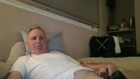 sox1957 online show from March 5, 10:33 am