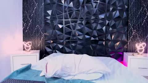 spaceboy_1 online show from March 1, 12:54 am