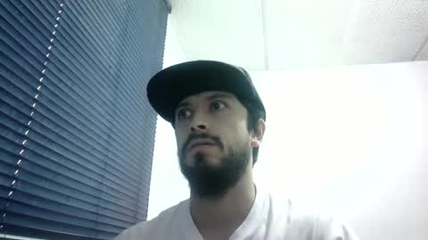 sperm_donor94 online show from February 23, 5:36 pm