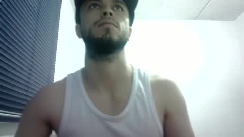 sperm_donor94 online show from December 4, 6:50 pm