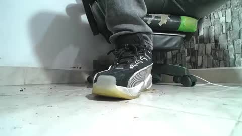 sr master cum its my old account online show from March 26, 1:10 am