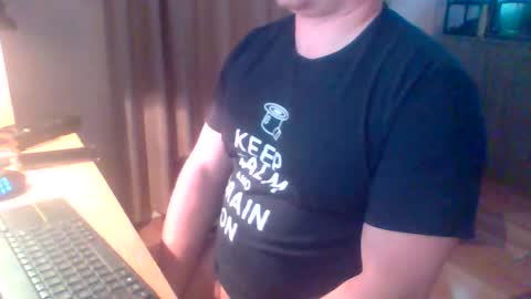 statusik123 online show from March 19, 3:43 am