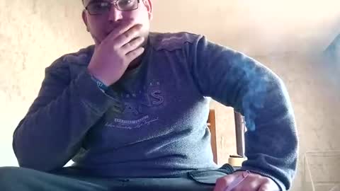 Snapshot of stefan90pt chatting on February 22, 8:29 am Stefan online show from February 22, 8:29 am