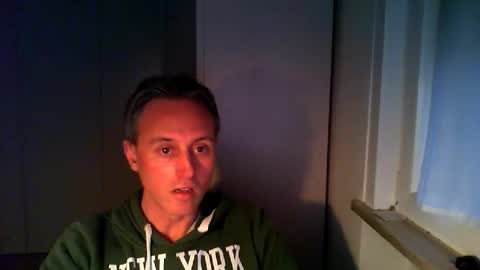 sten015 online show from March 9, 5:18 pm