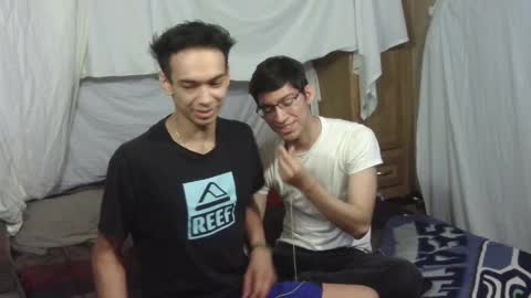 Snapshot of stepbrosplay chatting on September 18, 9:39 pm Stepbrosplay online show from September 18, 9:39 pm