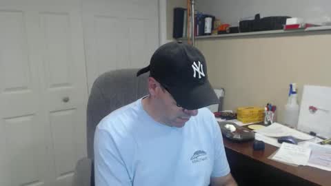 Snapshot of stephenhal9 chatting on September 17, 12:55 am stephenhal9 online show from September 17, 12:55 am