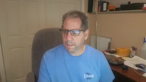 Snapshot of stephenhal9 chatting on September 18, 12:56 am stephenhal9 online show from September 18, 12:56 am