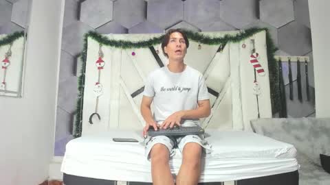 orian online show from November 16, 8:44 pm