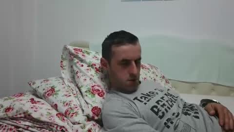 Snapshot of stevenpit chatting on February 16, 8:22 pm stevenpit online show from February 16, 8:22 pm