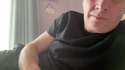 steverxx123 online show from March 30, 2:07 pm