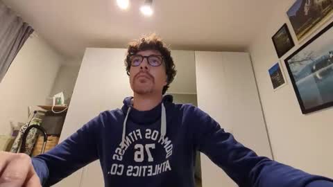 Snapshot of sti270452 chatting on October 30, 5:03 pm Jenk online show from October 30, 5:03 pm