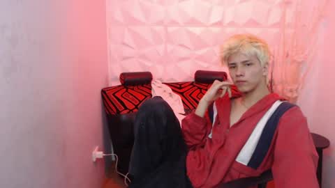 Stich online show from July 7, 7:23 am