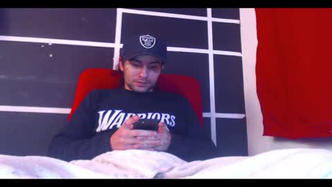 stiven online show from November 18, 2:32 pm