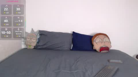 Stone Lee  online show from March 15, 12:24 pm