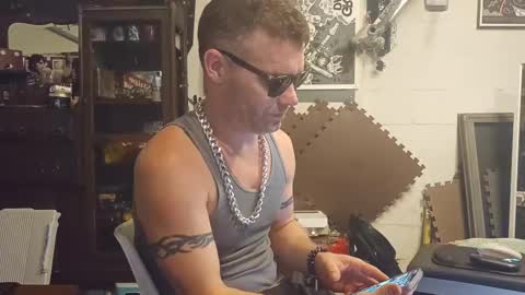 Str8 online show from February 9, 1:56 pm