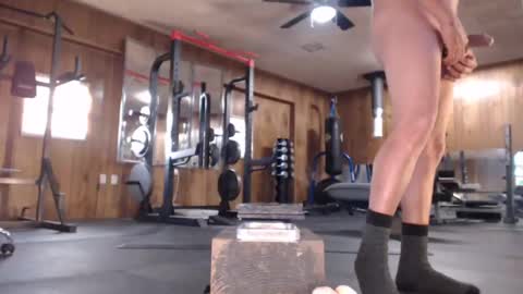 Snapshot of str8pumpnhump chatting on December 16, 10:03 pm n8vpumpnhump online show from December 16, 10:03 pm