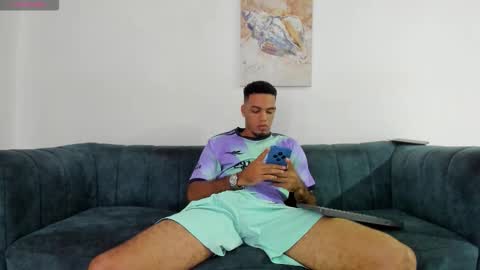 straight__friends online show from November 14, 7:04 pm