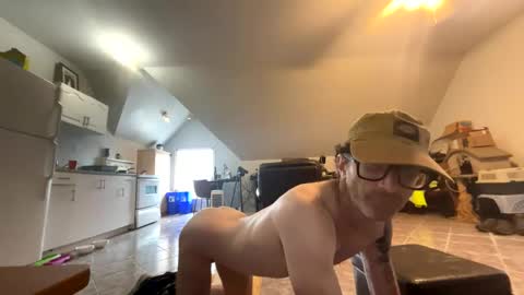 straightexhibitionistforcocks online show from January 17, 6:33 pm