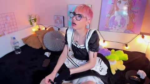 strawberry_kitty_ online show from November 2, 3:33 am