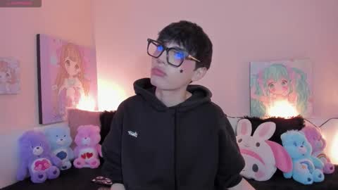 strawberry_kitty_ online show from February 15, 7:03 am