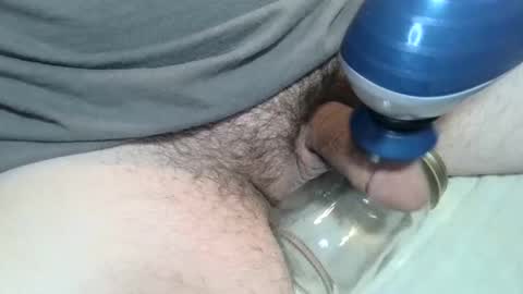 Snapshot of strokingmymeat336 chatting on December 27, 4:33 pm strokingmymeat336 online show from December 27, 4:33 pm