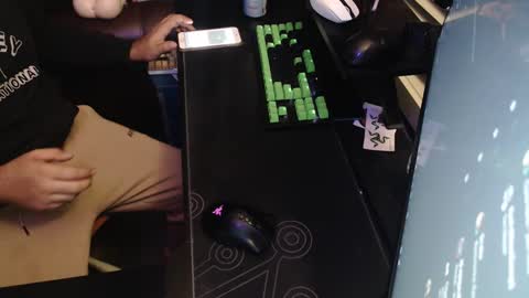 stud69861714 online show from September 28, 7:28 am