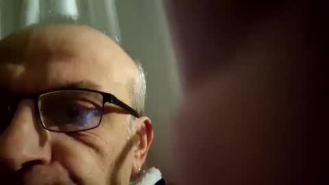 stusmith123 online show from November 23, 8:09 pm