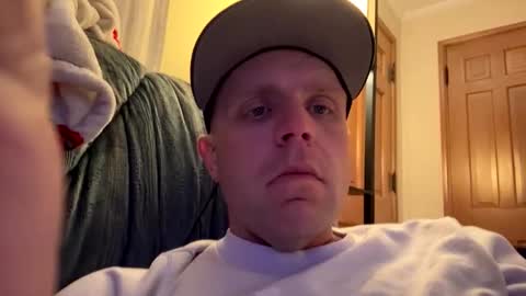 submissivebrett374 online show from January 5, 11:30 pm