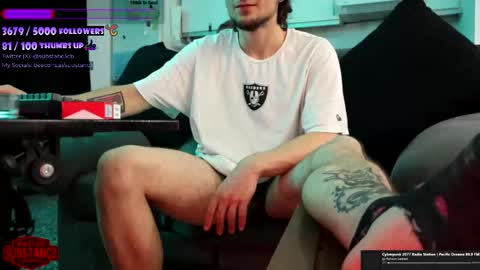 Im Substanc3  online show from September 20, 7:14 pm