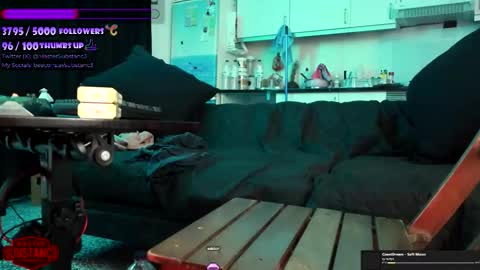 Im Substanc3  online show from October 3, 6:24 pm