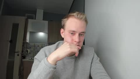Snapshot of successful_kevin chatting on October 2, 7:18 pm Kevin online show from October 2, 7:18 pm