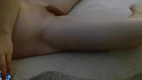 suck_me_bby online show from September 28, 5:00 pm