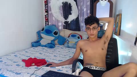 GAY online show from December 12, 8:36 am