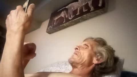 Snapshot of superdavedetailzz2025 chatting on October 4, 8:19 am superdavedetailzz2025 online show from October 4, 8:19 am