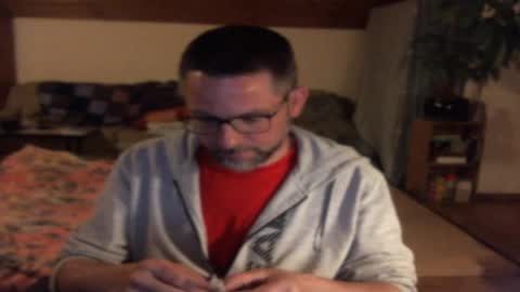 supersquirrel81 online show from April 18, 11:48 pm