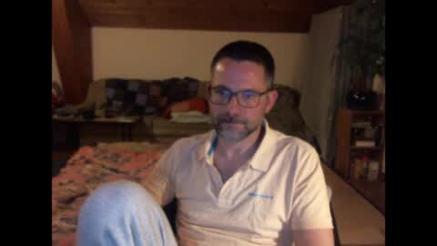 supersquirrel81 online show from April 15, 7:58 pm