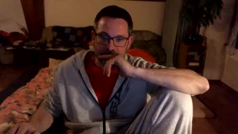 supersquirrel81 online show from March 6, 9:45 pm