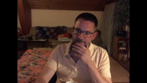 supersquirrel81 online show from April 15, 7:03 pm