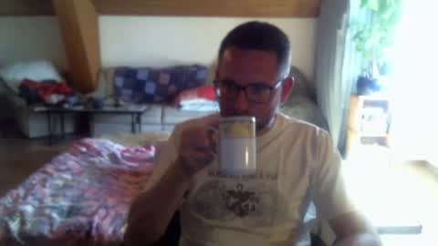 supersquirrel81 online show from April 11, 12:31 pm