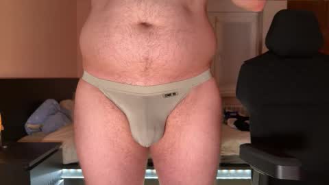 sutlac90 online show from November 9, 2:32 pm