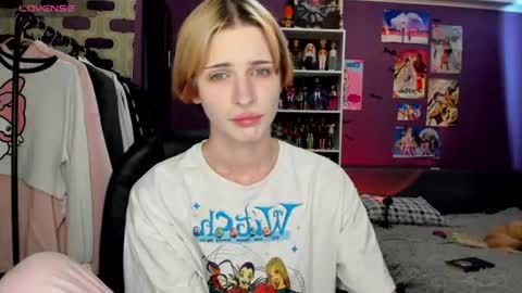 kira online show from July 23, 3:42 pm