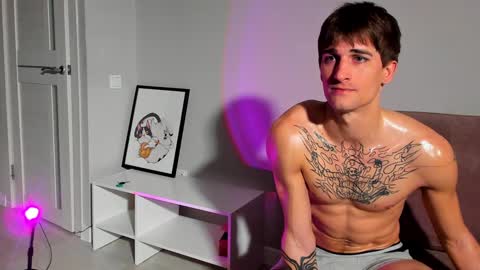 Snapshot of sweet_smith8 chatting on January 28, 6:17 pm sweet_smith8 online show from January 28, 6:17 pm